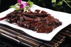 卤三国概述湖南卤味之酱香系列（酱板鸭）